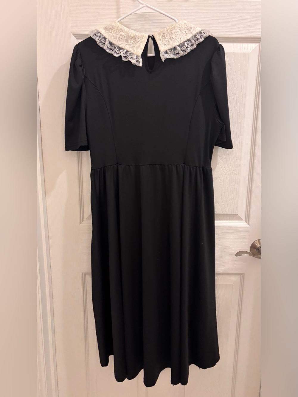 Black Dress with White Lace Peter Pan Collar - Picture 3 of 3
